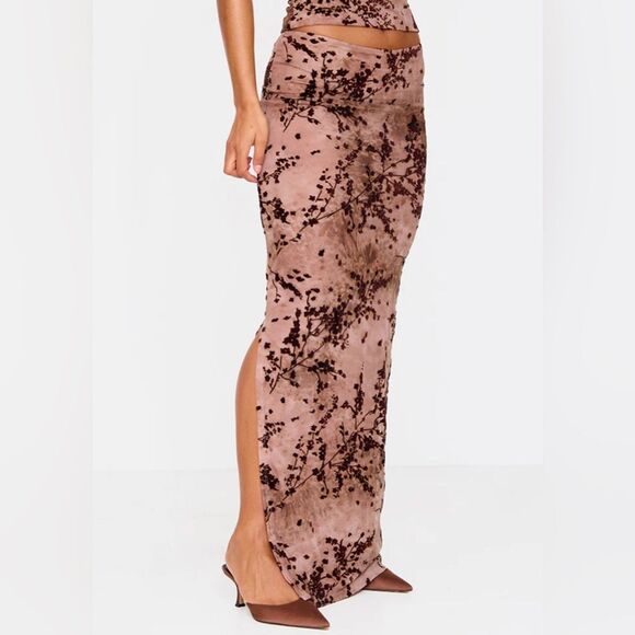 Pretty Little Thing Floral Print Devore Mesh Ruched Skirt Mauve 14 NWT IN PKG - Picture 2 of 9